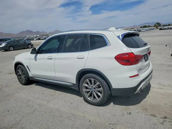 5UXTR7C55KLF26467 2019 BMW X3 - Image 2