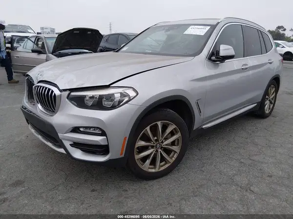 5UXTR7C55KLF27859 2019 BMW X3 - Image 2