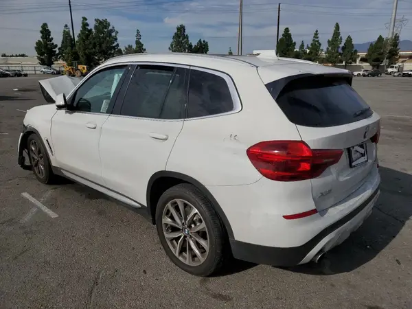 5UXTR7C55KLF28316 2019 BMW X3 - Image 2