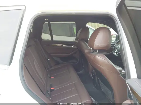5UXTR7C55KLF29448 2019 BMW X3 - Image 8