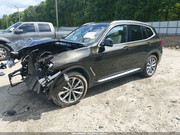 5UXTR7C55KLF29661 2019 BMW X3 - Image 2