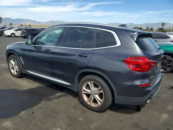 5UXTR7C55KLF29885 2019 BMW X3 - Image 2