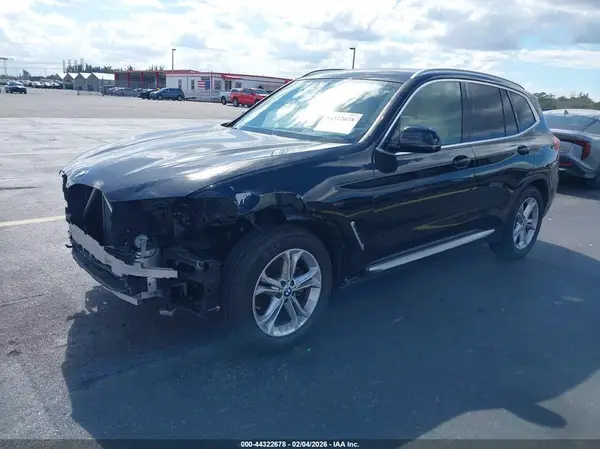 5UXTR7C55KLF31734 2019 BMW X3 - Image 2