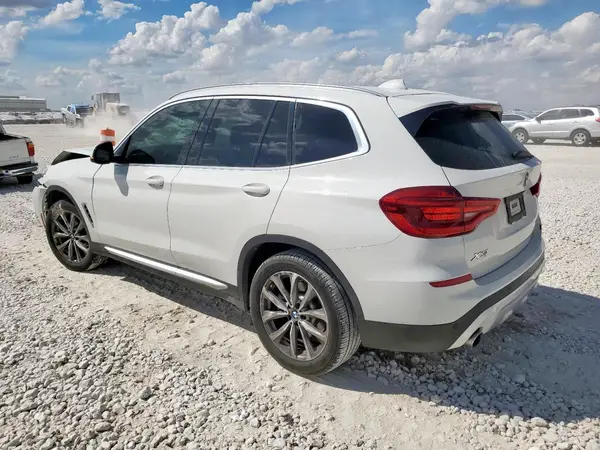 5UXTR7C55KLF32737 2019 BMW X3 - Image 2