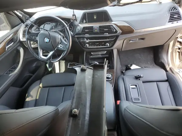 5UXTR7C55KLF34181 2019 BMW X3 - Image 8