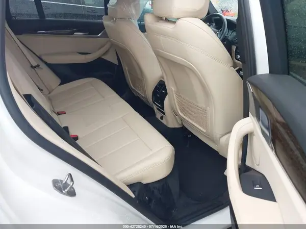 5UXTR7C55KLF36478 2019 BMW X3 - Image 8
