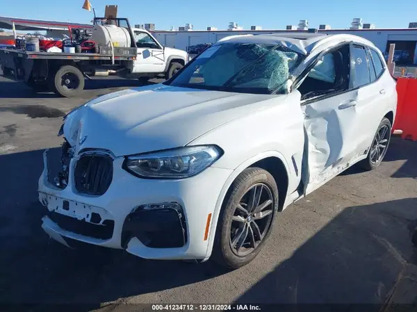 5UXTR7C55KLF36884 2019 BMW X3 - Image 2