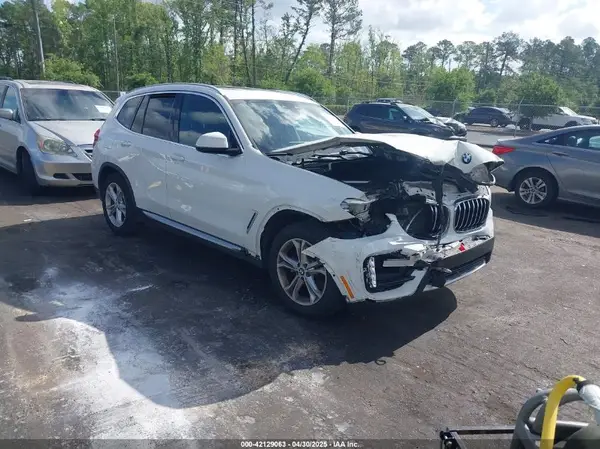 5UXTR7C55KLR43875 2019 BMW X3 - Image 1