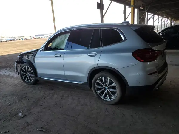 5UXTR7C55KLR46615 2019 BMW X3 - Image 2