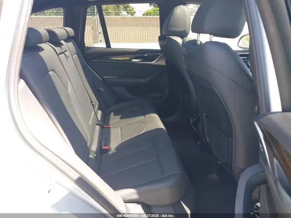 5UXTR7C55KLR51734 2019 BMW X3 - Image 8