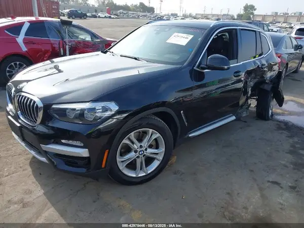5UXTR7C55KLR52995 2019 BMW X3 - Image 2