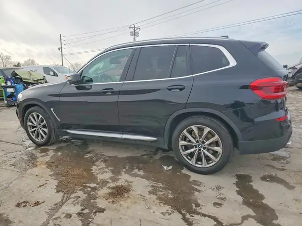 5UXTR7C56KLE88389 2019 BMW X3 - Image 2