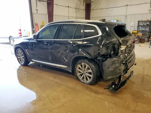 5UXTR7C56KLE94371 2019 BMW X3 - Image 2