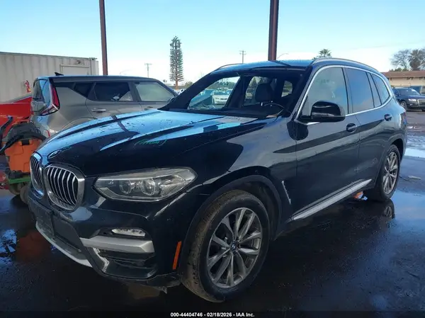 5UXTR7C56KLE95956 2019 BMW X3 - Image 2