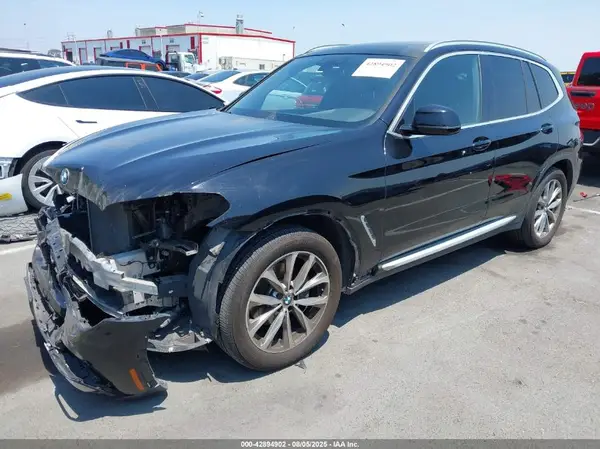 5UXTR7C56KLE98940 2019 BMW X3 - Image 2