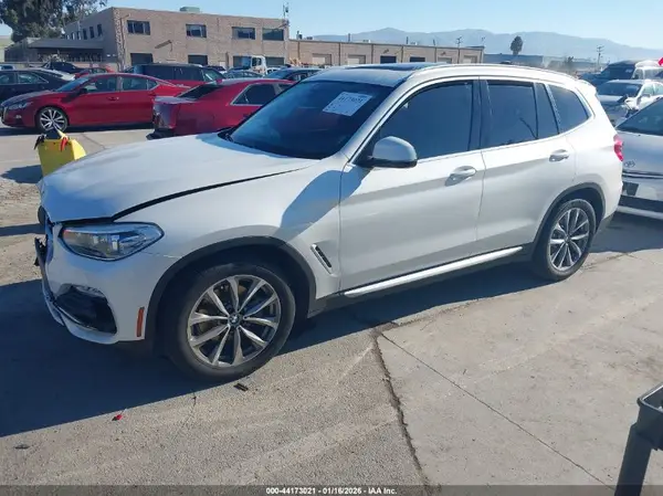 5UXTR7C56KLF23397 2019 BMW X3 - Image 2