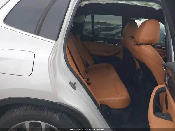 5UXTR7C56KLF23397 2019 BMW X3 - Image 8