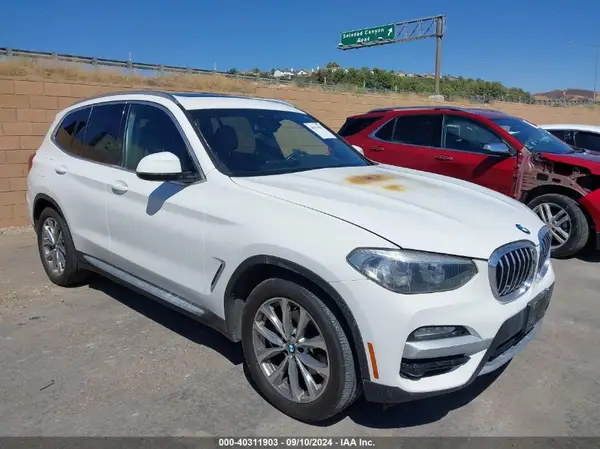 5UXTR7C56KLF23657 2019 BMW X3 - Image 1