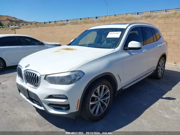 5UXTR7C56KLF23657 2019 BMW X3 - Image 2