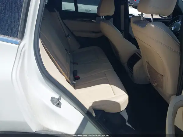 5UXTR7C56KLF23920 2019 BMW X3 - Image 8