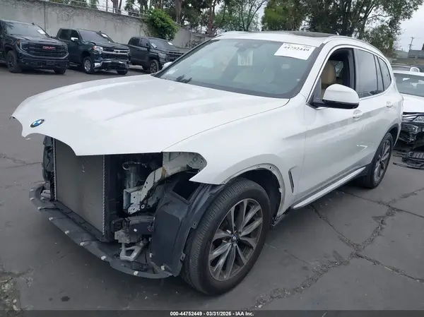 5UXTR7C56KLF23996 2019 BMW X3 - Image 2