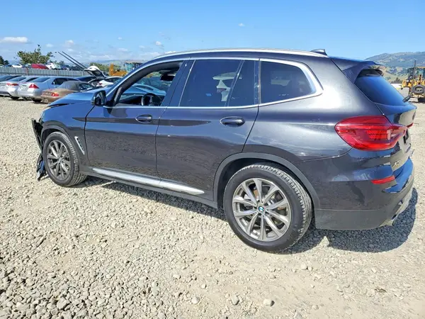 5UXTR7C56KLF24324 2019 BMW X3 - Image 2