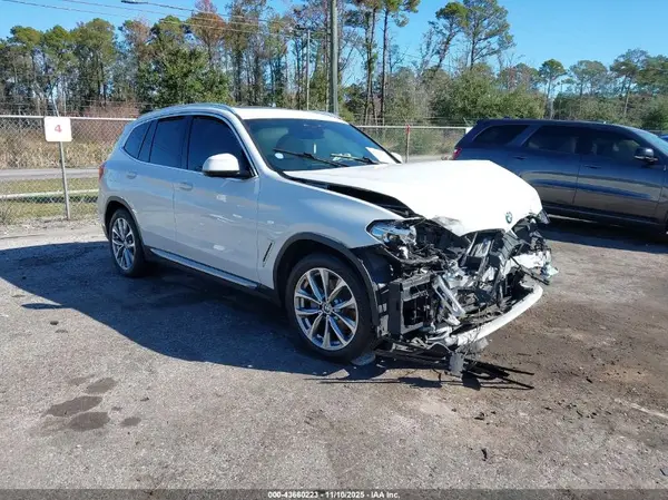 5UXTR7C56KLF25795 2019 BMW X3 - Image 1