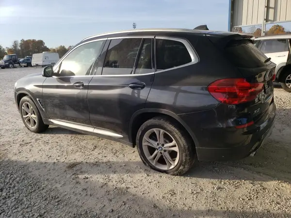 5UXTR7C56KLF27272 2019 BMW X3 - Image 2