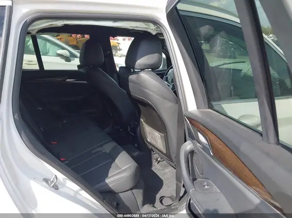 5UXTR7C56KLF28177 2019 BMW X3 - Image 8