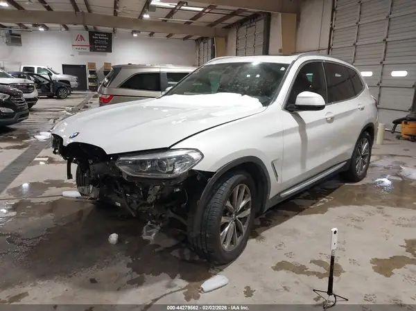 5UXTR7C56KLF36151 2019 BMW X3 - Image 2