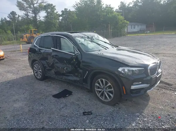 5UXTR7C56KLF37364 2019 BMW X3 - Image 1