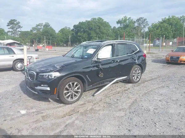 5UXTR7C56KLF37364 2019 BMW X3 - Image 2