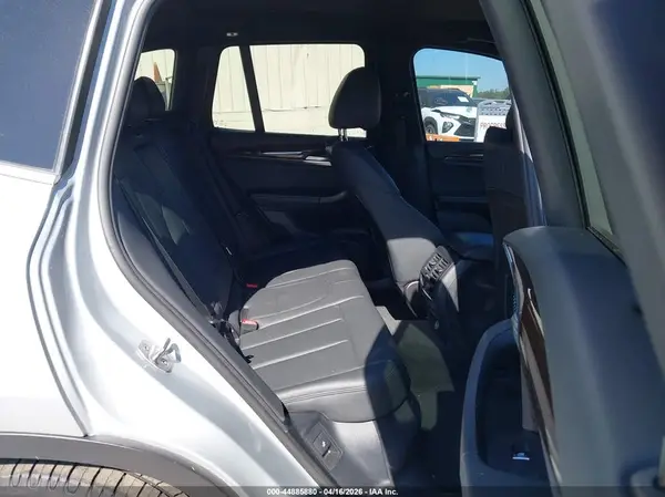 5UXTR7C56KLF37512 2019 BMW X3 - Image 8