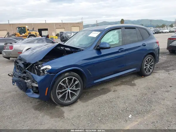 5UXTR7C56KLR48440 2019 BMW X3 - Image 2