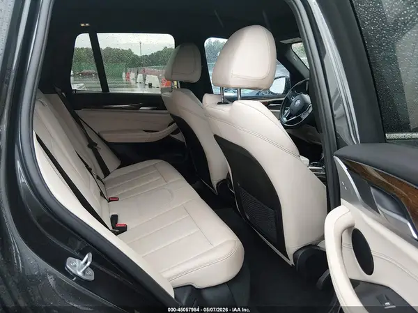 5UXTR7C56KLR48986 2019 BMW X3 - Image 8