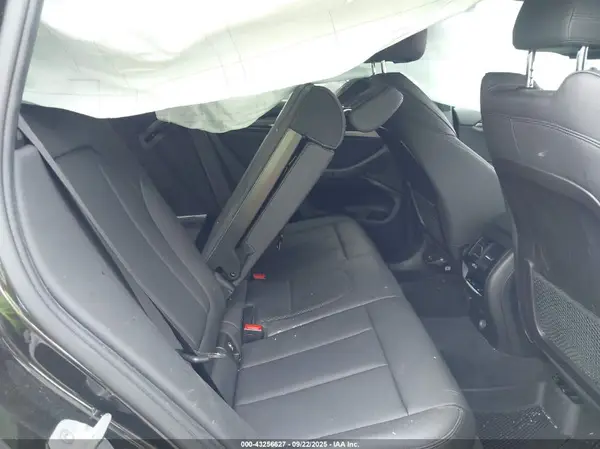 5UXTR7C56KLR49846 2019 BMW X3 - Image 8