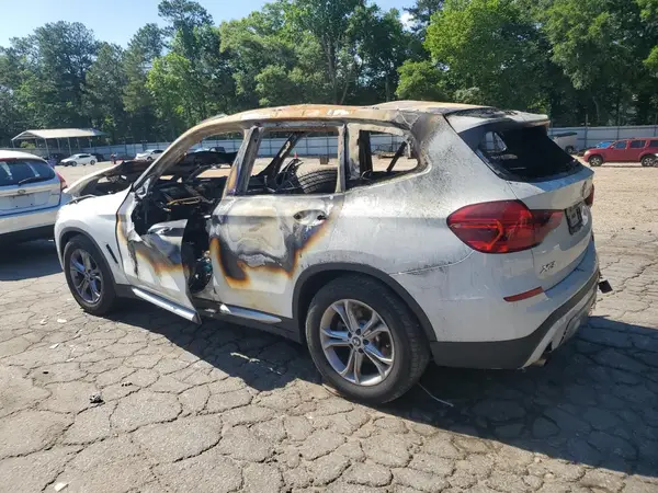 5UXTR7C56KLR50205 2019 BMW X3 - Image 2