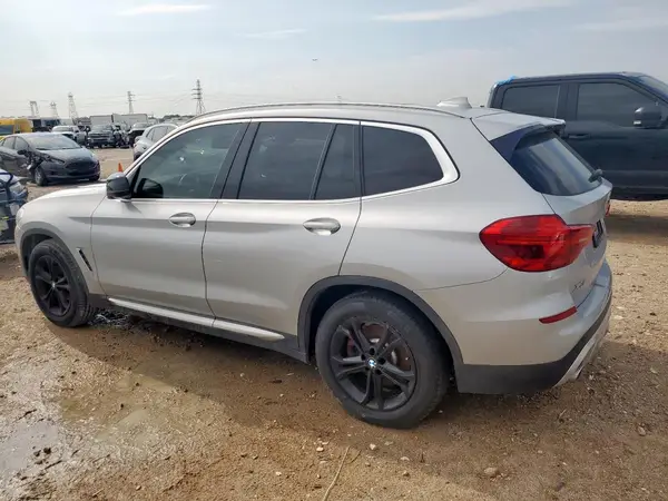5UXTR7C56KLR51578 2019 BMW X3 - Image 2