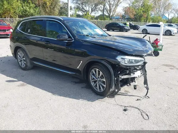 5UXTR7C56KLR52231 2019 BMW X3 - Image 1