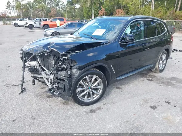 5UXTR7C56KLR52231 2019 BMW X3 - Image 2