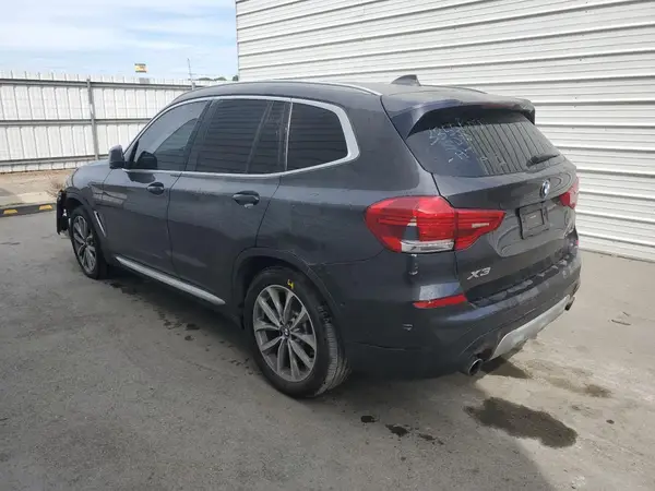 5UXTR7C56KLR53461 2019 BMW X3 - Image 2