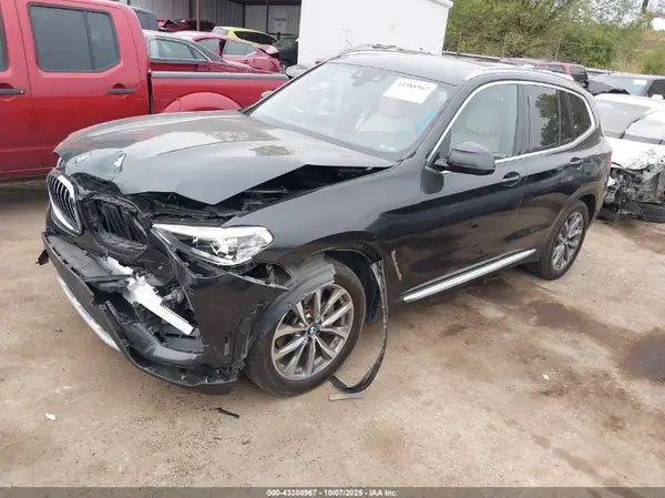 5UXTR7C57KLE94508 2019 BMW X3 - Image 2