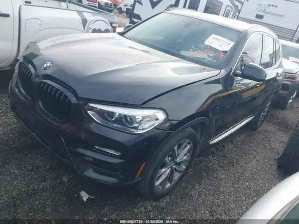 5UXTR7C57KLE95996 2019 BMW X3 - Image 2