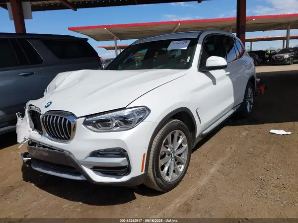 5UXTR7C57KLE98803 2019 BMW X3 - Image 2