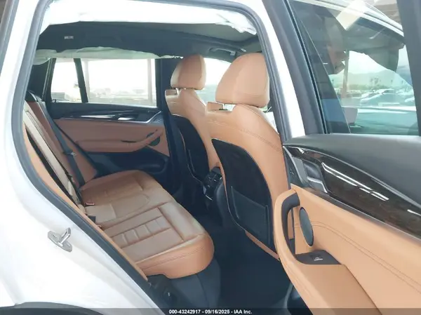 5UXTR7C57KLE98803 2019 BMW X3 - Image 8