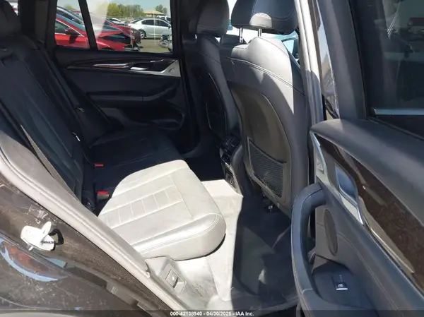5UXTR7C57KLF26499 2019 BMW X3 - Image 8