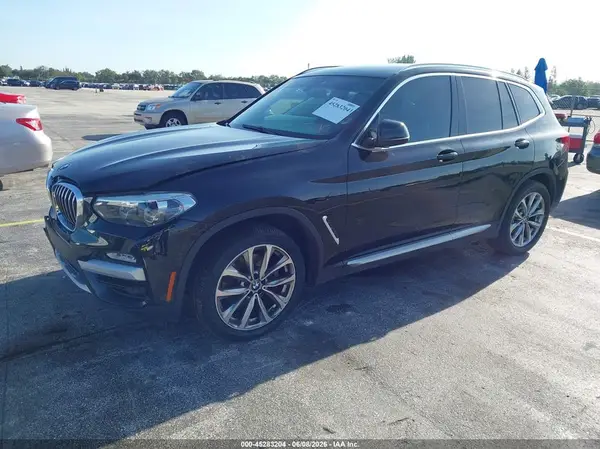 5UXTR7C57KLF26938 2019 BMW X3 - Image 2