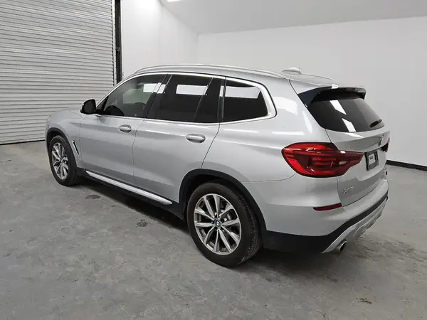 5UXTR7C57KLF27832 2019 BMW X3 - Image 2