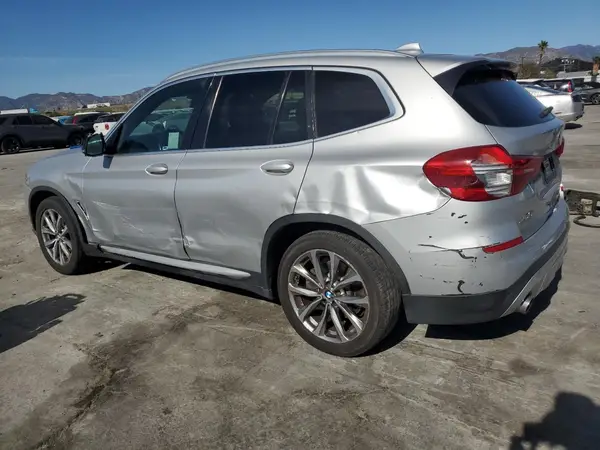 5UXTR7C57KLF33744 2019 BMW X3 - Image 2