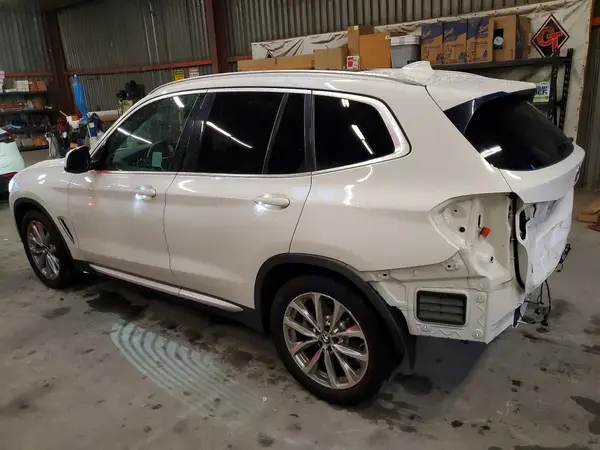 5UXTR7C57KLF33940 2019 BMW X3 - Image 2
